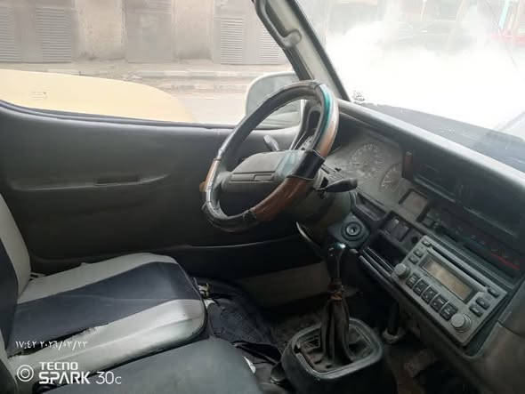 تويوتا سرفيس 2010 - صورة 2