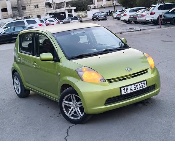 دايهاتسو سيريون 2008