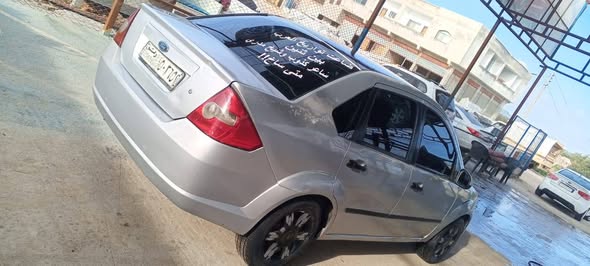 فورد فييستا 2006 - صورة 4