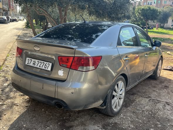 كيا سيراتو 2010 - صورة 3