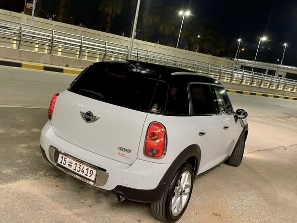 ميني كانتري مان 2011 - صورة 1