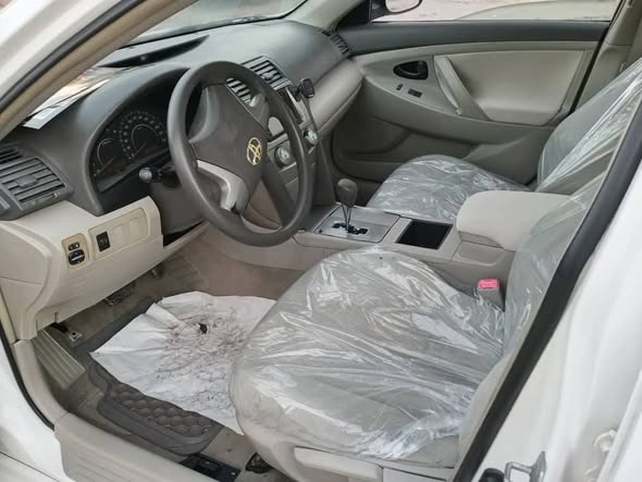 تويوتا كامري 2011 - صورة 2