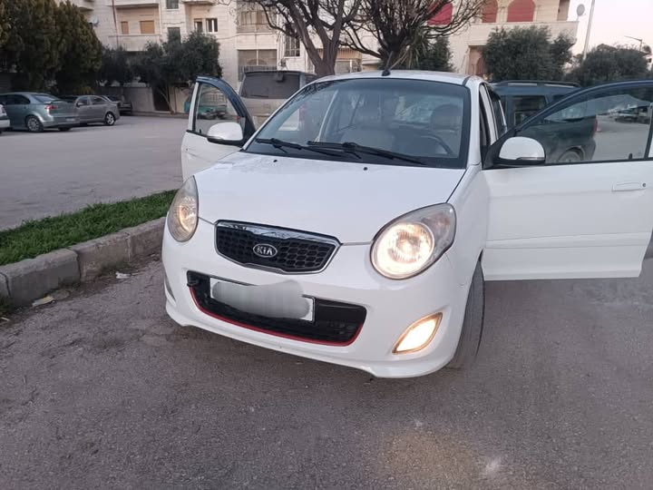 كيا بيكانتو 2011