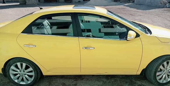 كيا فورتي 2011 - صورة 1