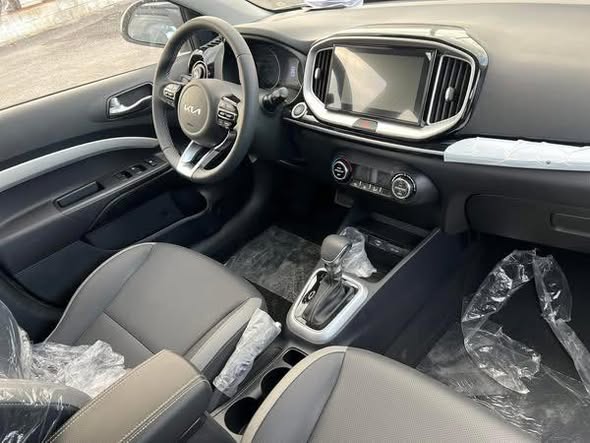 كيا KX1 2025 - صورة 3