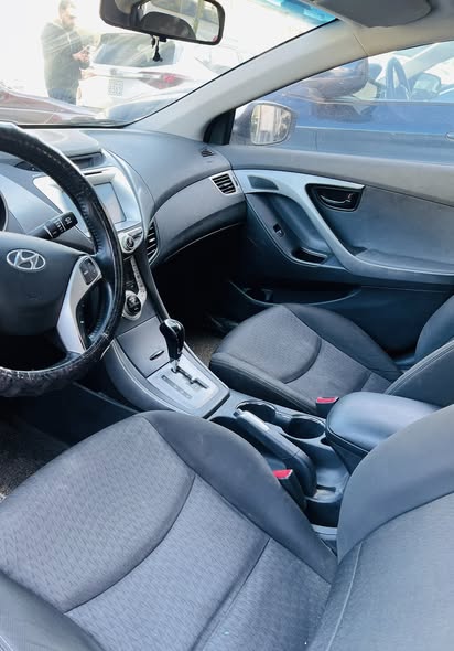 هونداي افانتي 2011 - صورة 3