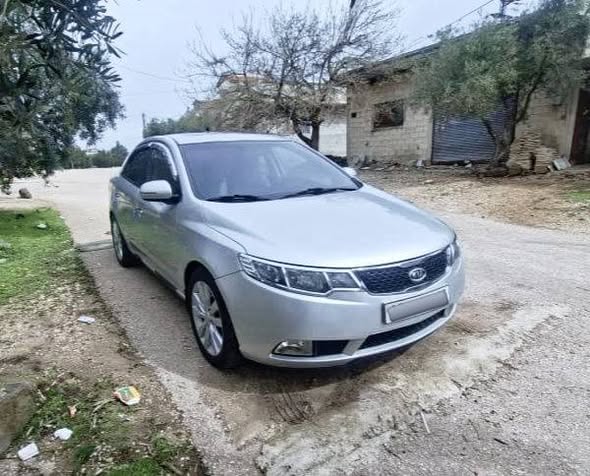 كيا فورتي 2011 - صورة 2