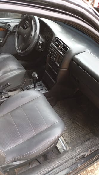 أوبل فيكترا 1994 - صورة 2