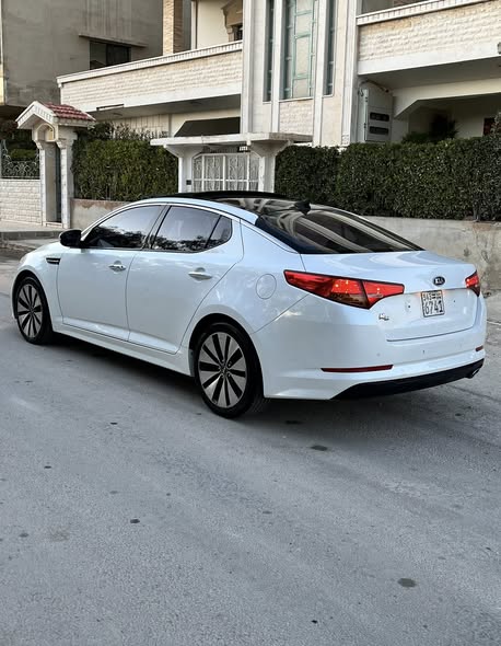 كيا أوبتيما 2011 - صورة 2