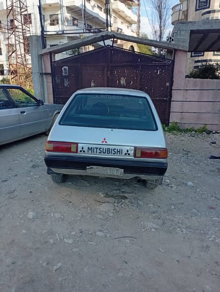 ميتسوبيشي كولت 1983 - صورة 2