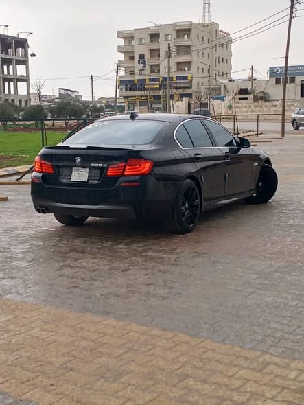 بي إم دبليو 520d 2011