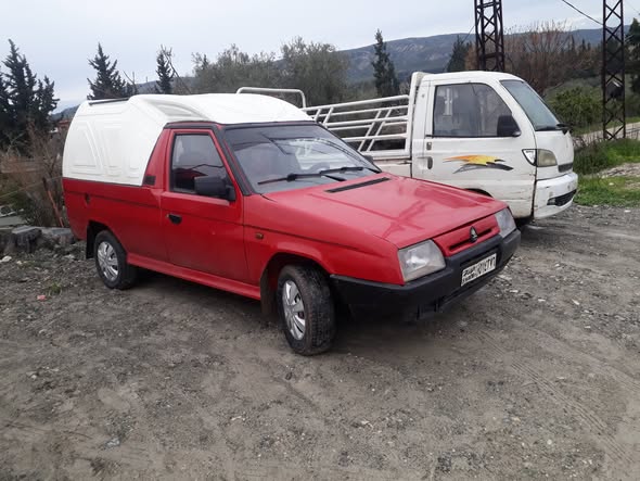 سكودا بيك اب 1994 - صورة 3