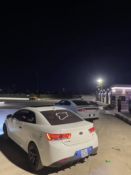 كيا فورتي 2012 - صورة 2