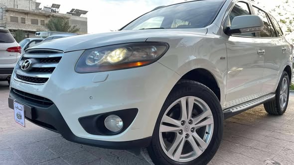 هيونداي سنتافية 2010 - صورة 3