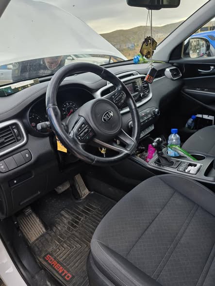 كيا سرنتو 2017 - صورة 3