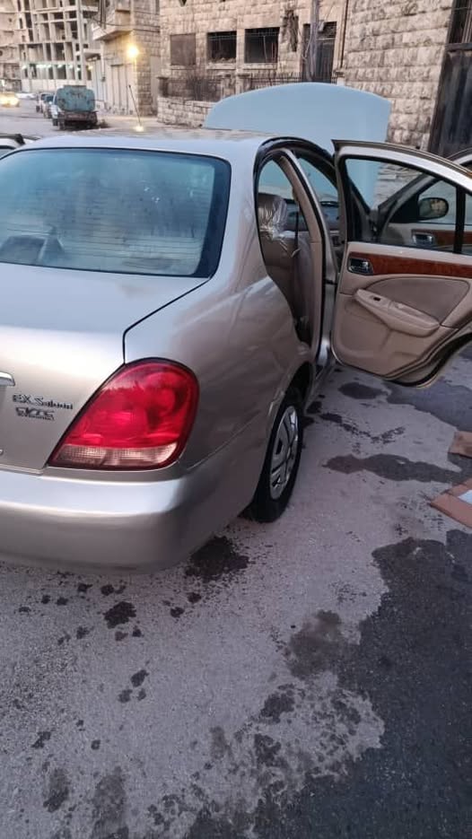 نيسان صني 2005