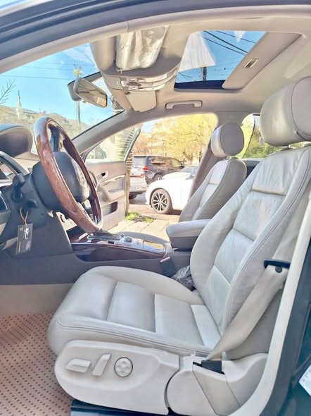 أودي A6 2010 - صورة 2