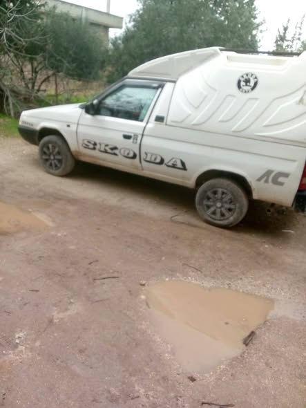 سكودا بيك اب 1995 - صورة 3