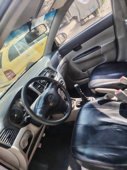 هيونداي فيرنا 2006 - صورة 5