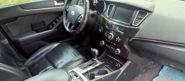 كيا كادينزا 2012 - صورة 3