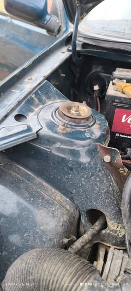 سكودا بيك اب 2000 - صورة 3