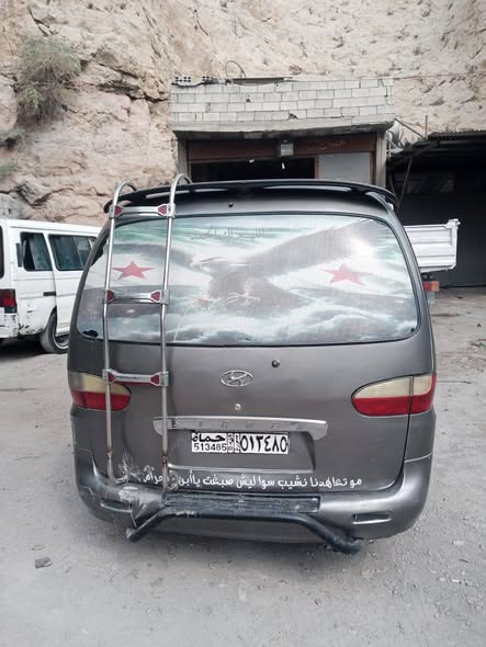 هيونداي ستاريكس 2001 - صورة 3