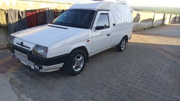 سكودا بيكاب 1995 - صورة 2