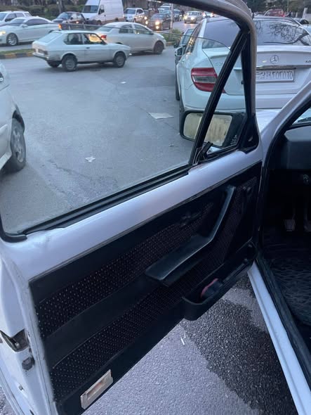 جيمس بيك اب 1993 - صورة 5