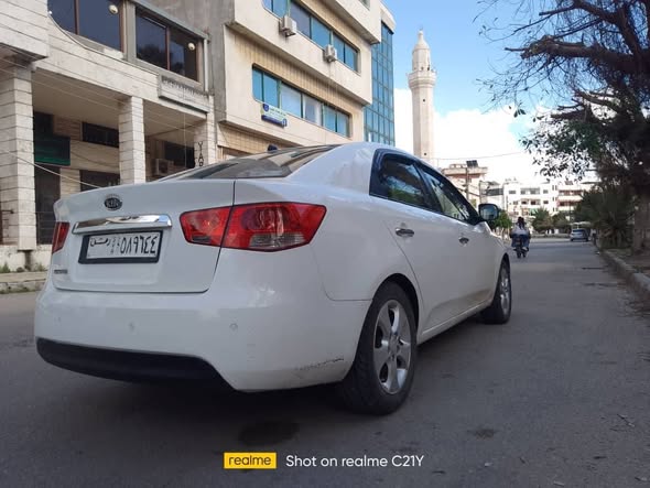 كيا فورتي 2010