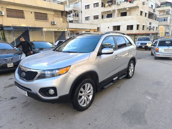 كيا سيرنتو 2012