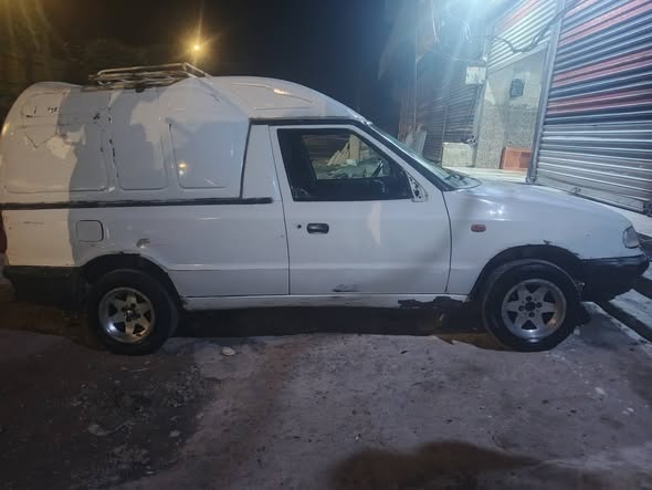 سكودا بيك أب 1997 - صورة 2