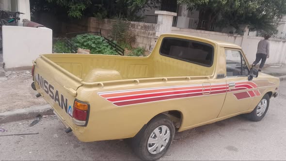 نيسان 1200 1993 - صورة 2