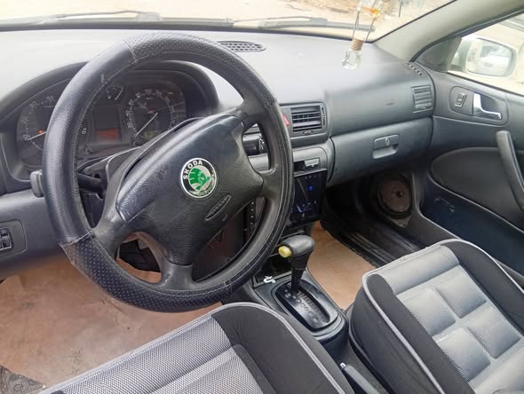 سكودا تور 2002