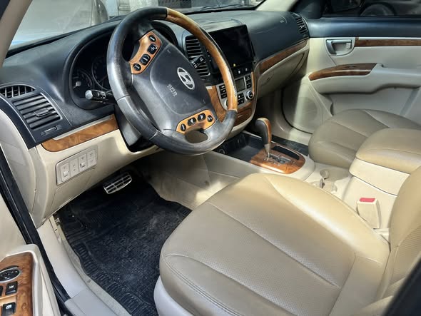 هيونداي سنتافي 2009 - صورة 5