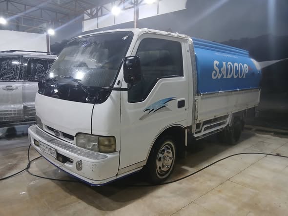 كيا كرت 2000 - صورة 2