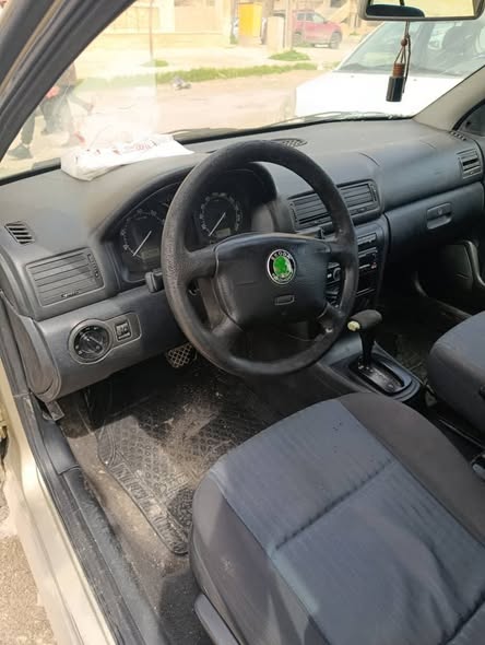 سكودا أوكتافيا 2008 - صورة 3