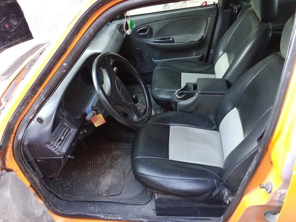 داسيا سبر نوفا 2003 - صورة 3