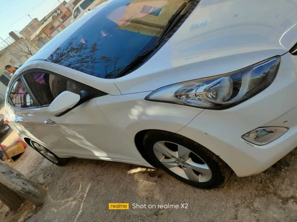 هيونداي النترا 2012 - صورة 2