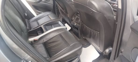 بي إم دبليو اكس 6 2010 - صورة 2