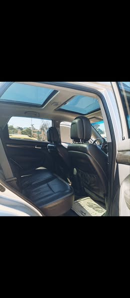 كيا سورينتو 2011