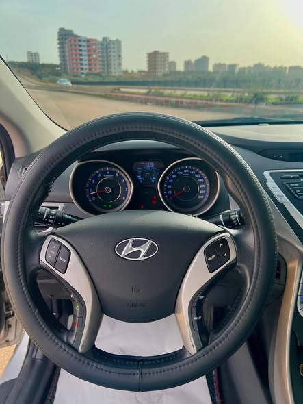 هيونداي النترا 2011