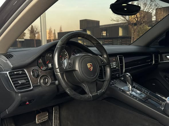 بورش باناميرا 2013 - صورة 5