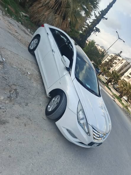 هيونداي سوناتا 2011 - صورة 4