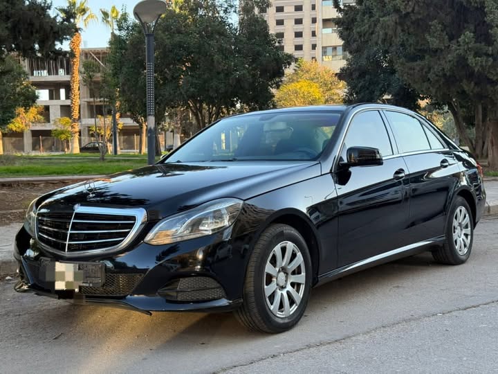 مرسيدس E200 2015