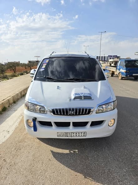 هيونداي ستاركس 2005 - صورة 3