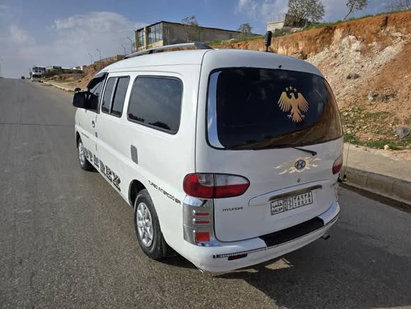 هيونداي ستاركس 2005 - صورة 4