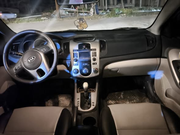 كيا فورتي 2009 - صورة 3