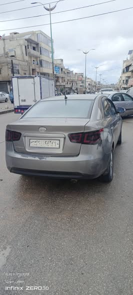 كيا سيراتو 2009 - صورة 2