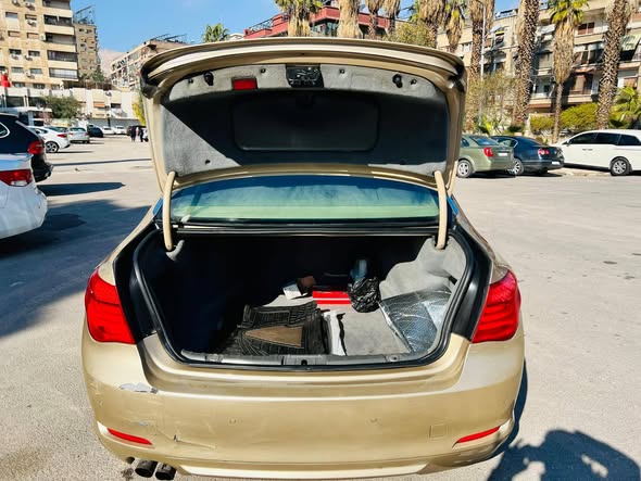 بي إم دبليو 730 2011 - صورة 2