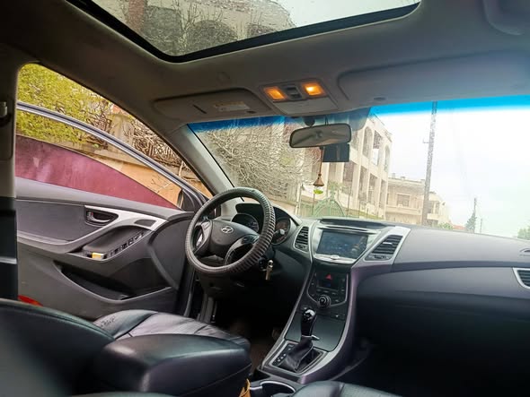 هيونداي افانتي 2014 - صورة 5